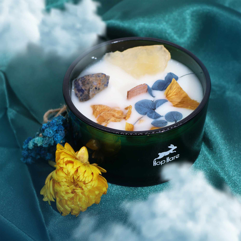 Solar Bloom — Crystal Flower Candle